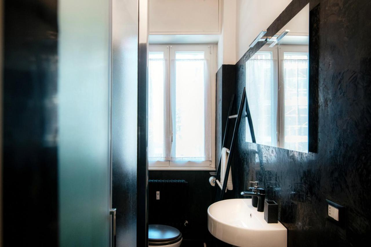 Apartment A Step From Lake Como Bagian luar foto